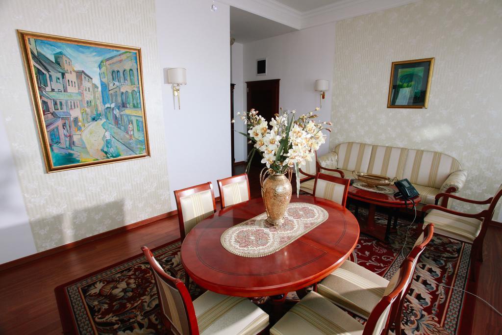 Apart-Hotel Integra Banja Luka Værelse billede